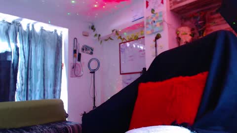 Atenea online show from February 24, 5:09 pm