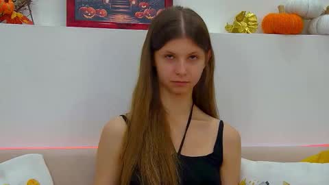 Snapshot of audreybarlow chatting on October 24, 8:32 am Audrey online show from October 24, 8:32 am