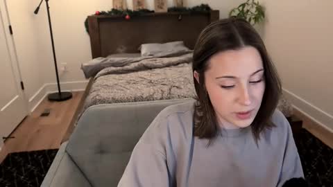 Miss Audrey online show from December 9, 9:48 pm