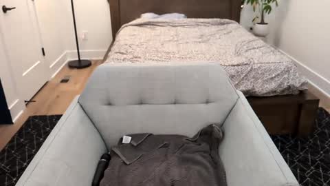 Miss Audrey online show from December 6, 8:50 pm