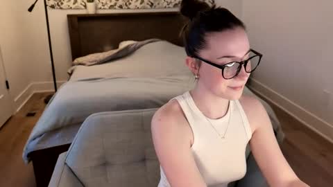 Miss Audrey online show from March 3, 9:56 pm