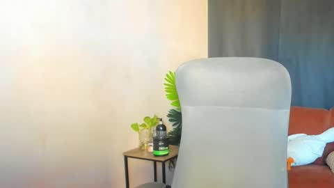 Audry online show from December 22, 8:34 pm