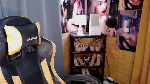 Miss awra online show from March 10, 5:22 am