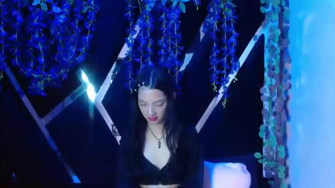 aurora online show from September 18, 2:48 pm