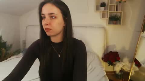 Aurora online show from March 10, 2:16 pm