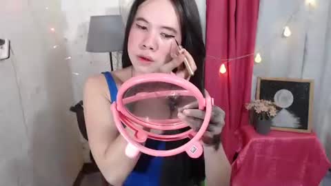 aurora xoxo online show from April 27, 9:50 am