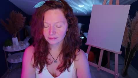 auroraborealis__ online show from November 6, 6:52 am