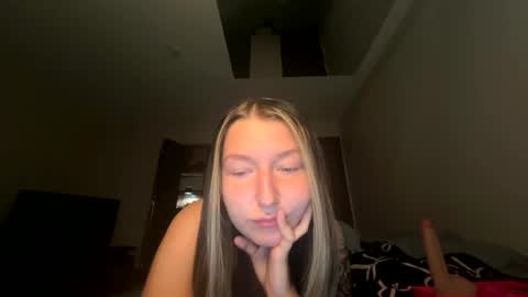 autumn2704 online show from September 28, 2:55 pm