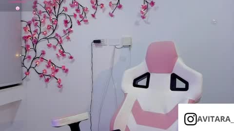              online show from May 17, 1:27 am