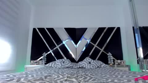 Ava Fontana online show from December 7, 7:32 pm