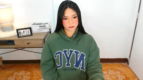 Snapshot of ava_lux chatting on September 10, 8:25 am GODDESS AVA online show from September 10, 8:25 am