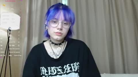 avaobierne online show from April 17, 6:15 am