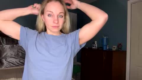 Ava Rose online show from February 24, 2:55 am