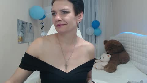 avasaturnian online show from September 29, 12:21 pm