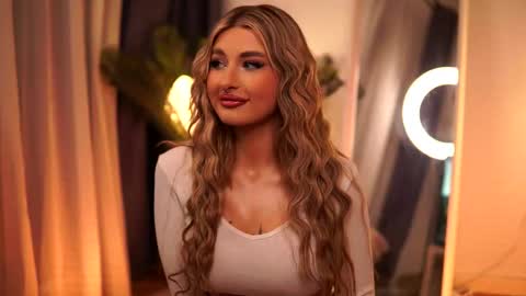 Carina online show from February 28, 11:12 pm