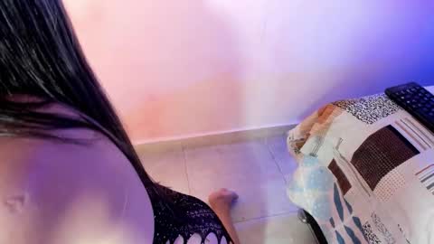 avawhiite online show from October 22, 8:14 pm