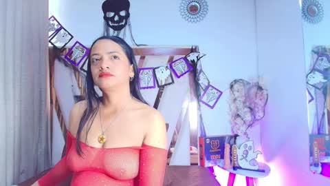 Ava online show from October 20, 12:30 pm