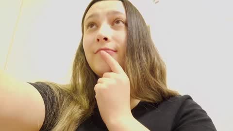 Kate  online show from October 9, 7:18 pm