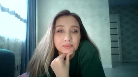 avinelra online show from May 12, 1:29 pm