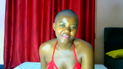 avril254 online show from February 22, 9:42 pm