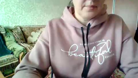 awesomeladyy online show from October 23, 8:42 am