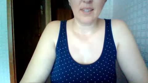 awesomeladyy online show from June 4, 12:09 pm