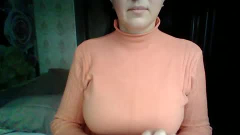 awesomeladyy online show from December 24, 9:28 am