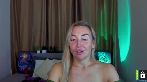 Jully online show from October 25, 6:15 pm