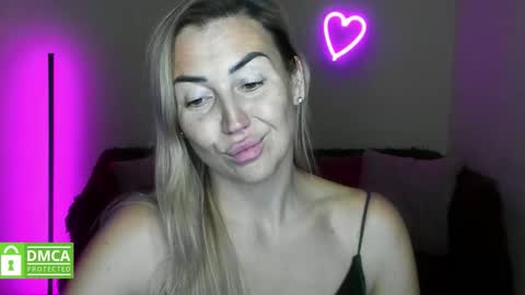 Jully online show from November 15, 7:09 am