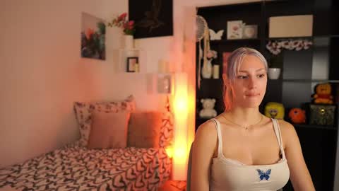 aya hitakayama  online show from September 8, 7:02 pm