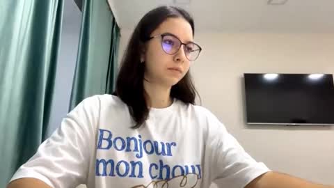 Allison online show from November 15, 7:31 am