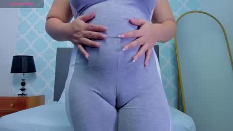 Alyda Jaramillo online show from February 4, 7:28 pm