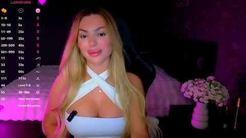  Ayla Demir  online show from April 16, 9:39 pm