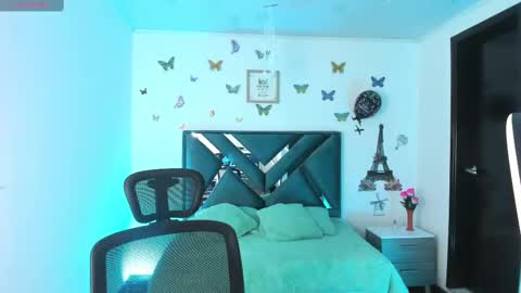 Snapshot of aylin_diazz chatting on February 20, 10:15 pm Aylin online show from February 20, 10:15 pm