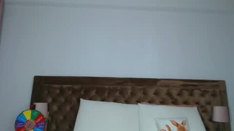 Snapshot of aylinhoney chatting on September 14, 2:09 am Aylin online show from September 14, 2:09 am