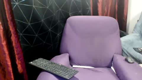 Dominatrix Queen online show from March 7, 9:27 pm