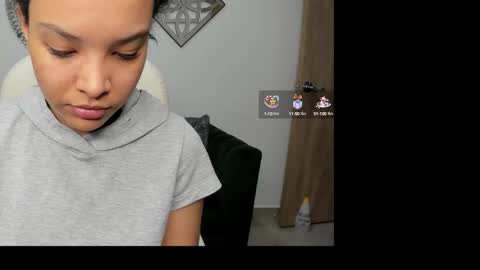 Snapshot of ayshel_cooperr chatting on October 20, 4:04 am ayshel_cooperr online show from October 20, 4:04 am