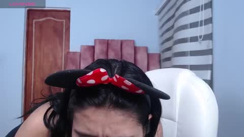 Azyl bunny online show from January 5, 3:32 am