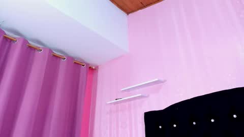 azul_moon online show from November 17, 5:30 am