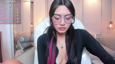 Azura online show from October 8, 7:51 pm