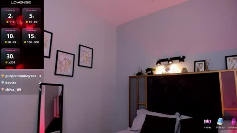 Azurra  online show from April 7, 9:28 pm