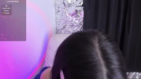 Queen B online show from November 15, 6:31 pm