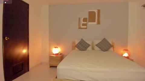 Snapshot of babesexy19_ chatting on February 21, 1:55 am itzell  online show from February 21, 1:55 am