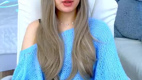 Debora online show from March 8, 9:29 pm