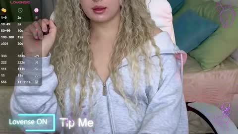 Debora online show from February 25, 9:37 pm