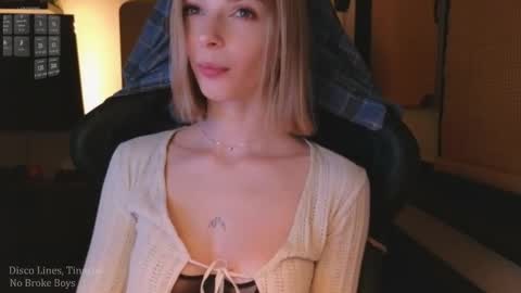 baby gopn1k online show from December 19, 5:32 am