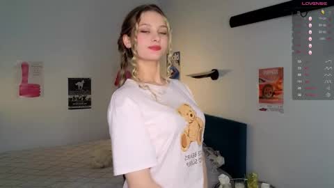 Ruth online show from September 27, 8:27 pm