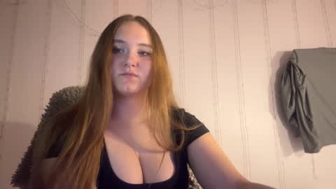 Snapshot of babyblissxx chatting on October 7, 10:14 pm Katerina online show from October 7, 10:14 pm