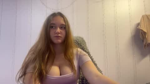 Snapshot of babyblissxx chatting on October 28, 10:47 pm Katerina online show from October 28, 10:47 pm