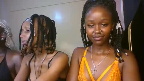 babybrown online show from May 6, 2:26 am